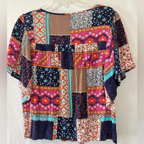 Venus Blouse Patchwork look, Flutter Sleeves Laced with Tie Front Size Medium - Picture 2 of 7